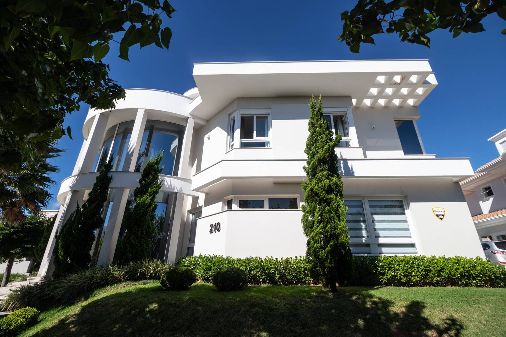 Casa à venda com 4 quartos, 470m² - Foto 1