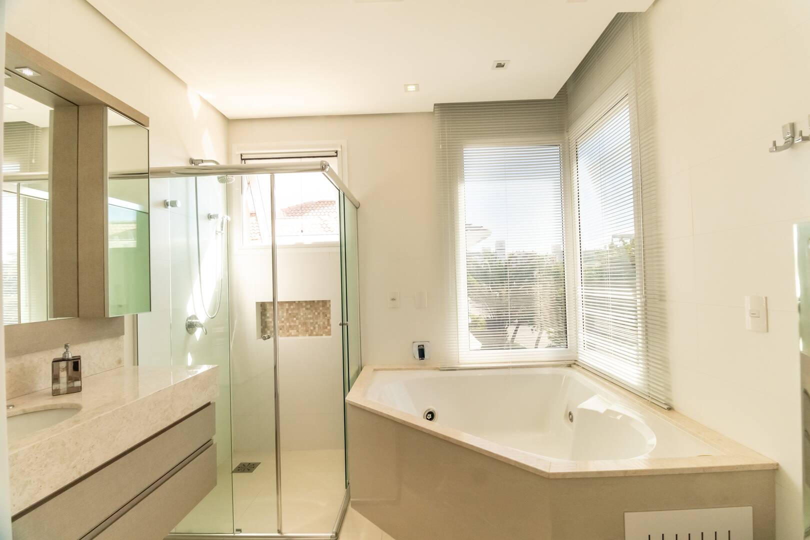 Casa à venda com 4 quartos, 470m² - Foto 27