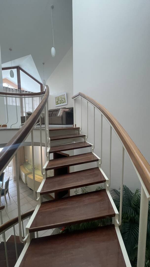 Casa à venda com 4 quartos, 350m² - Foto 19