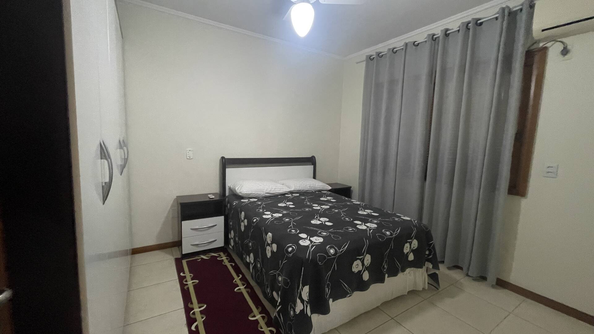 Casa para alugar com 4 quartos, 290m² - Foto 9