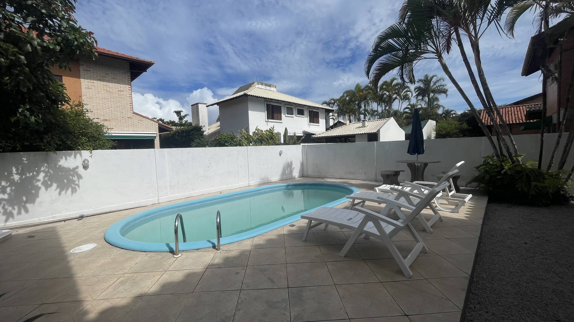 Casa para alugar com 4 quartos, 290m² - Foto 14