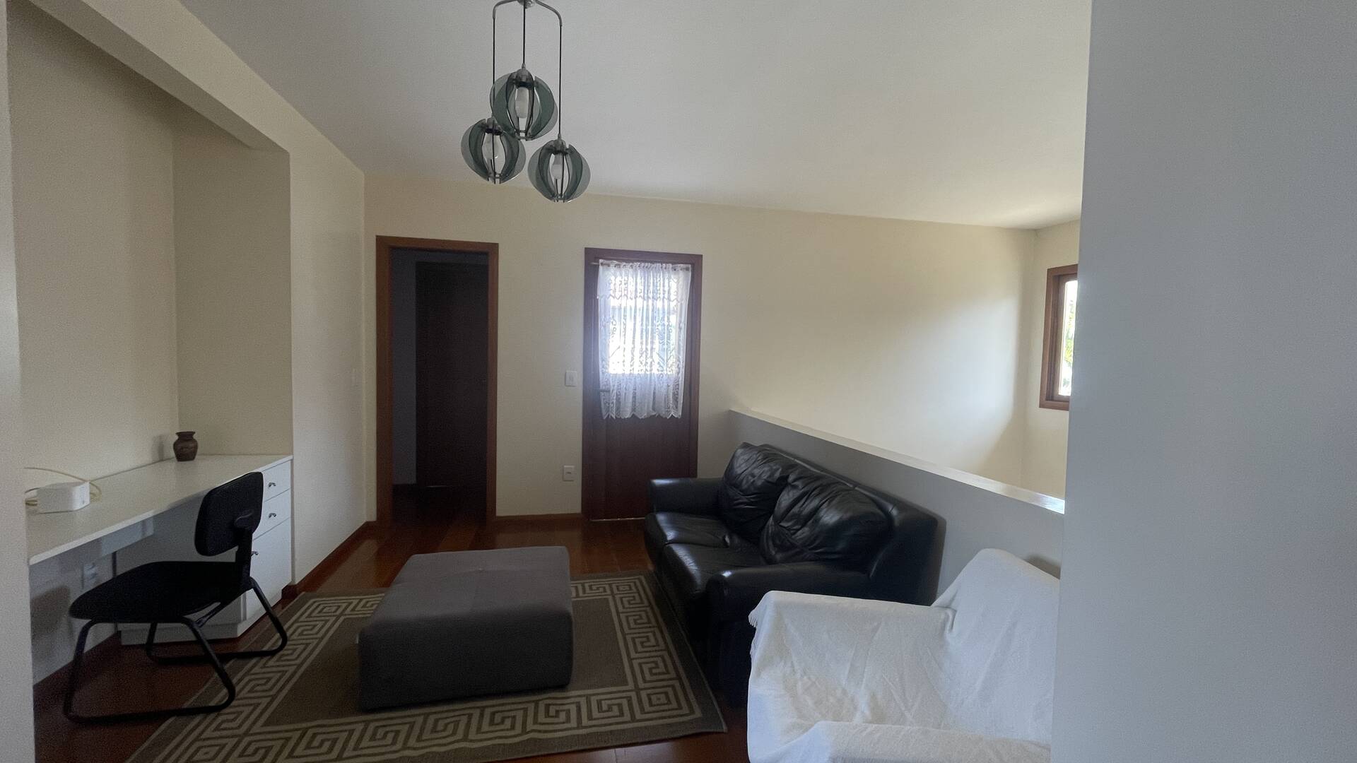 Casa para alugar com 4 quartos, 290m² - Foto 18