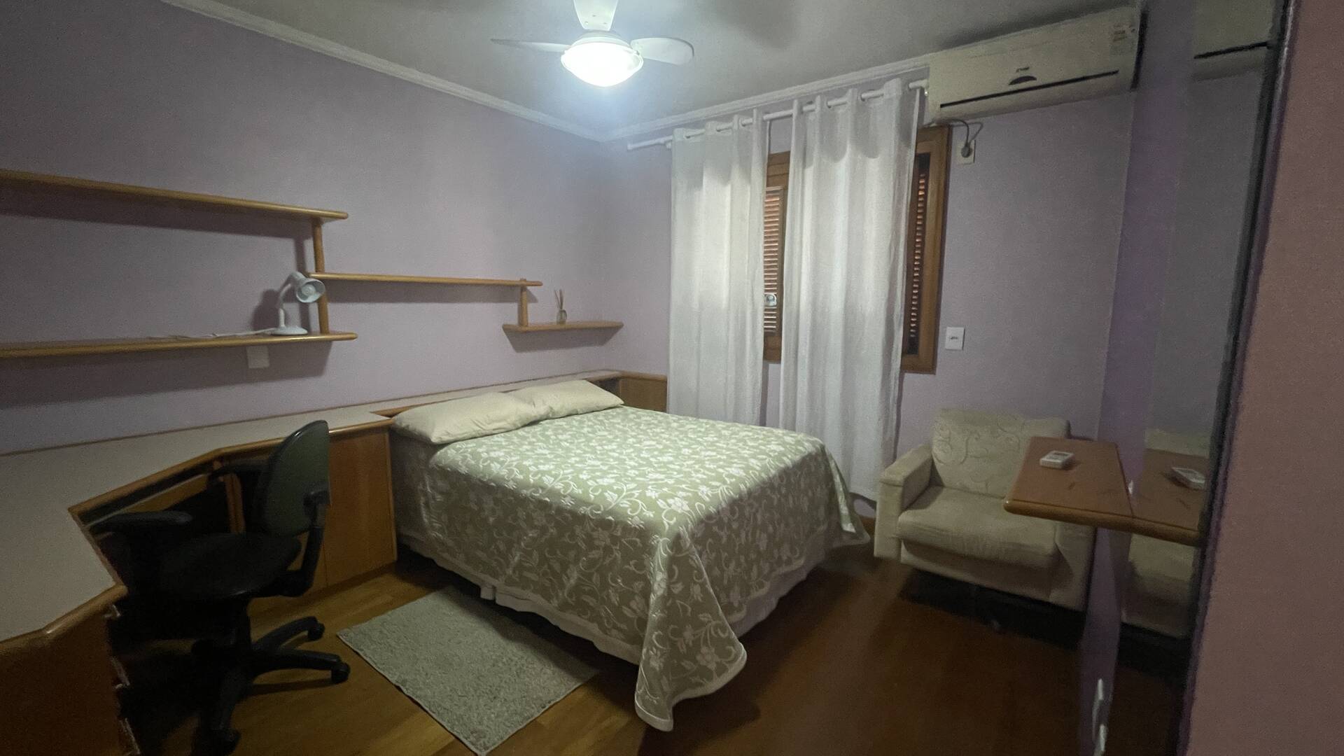 Casa para alugar com 4 quartos, 290m² - Foto 22