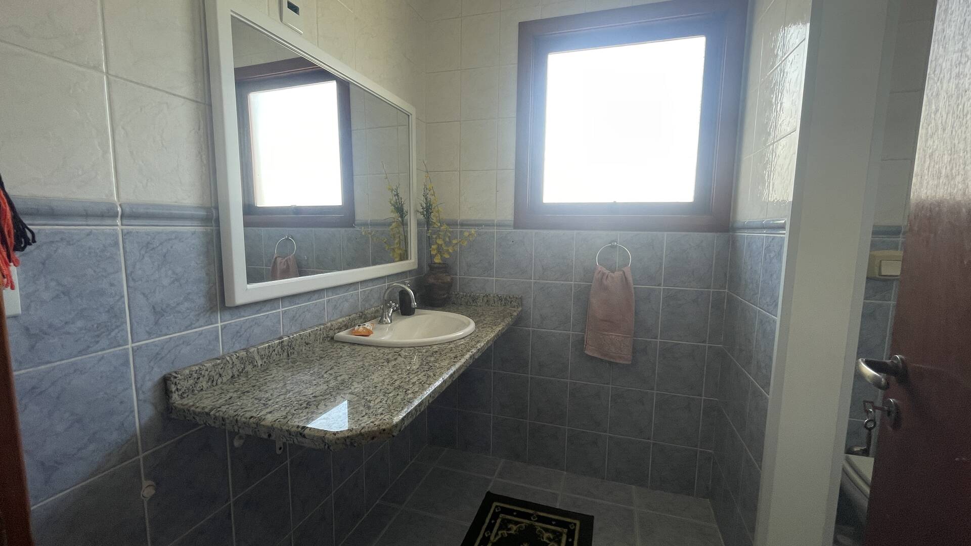 Casa para alugar com 4 quartos, 290m² - Foto 24
