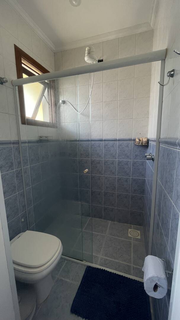 Casa para alugar com 4 quartos, 290m² - Foto 25