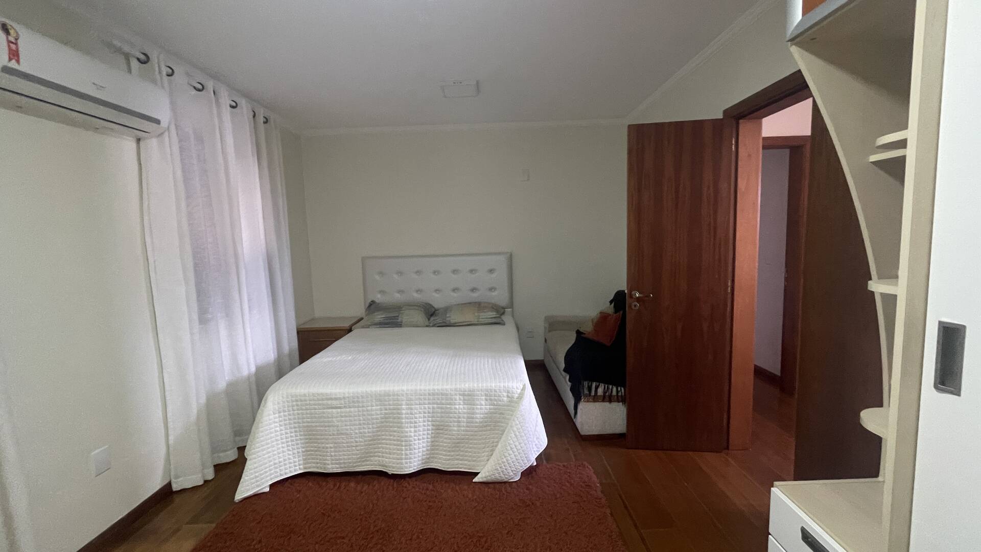 Casa para alugar com 4 quartos, 290m² - Foto 27