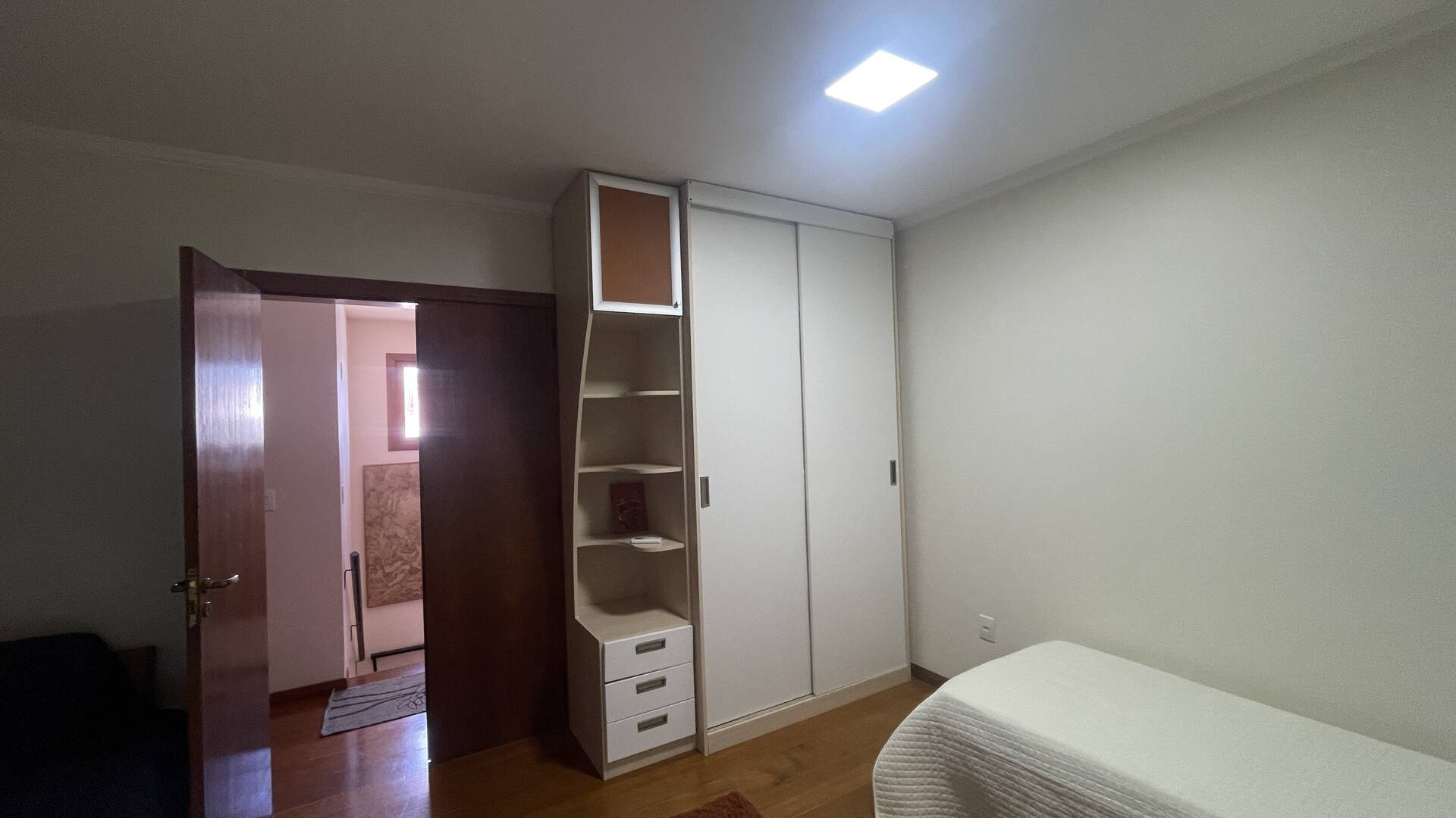 Casa para alugar com 4 quartos, 290m² - Foto 29
