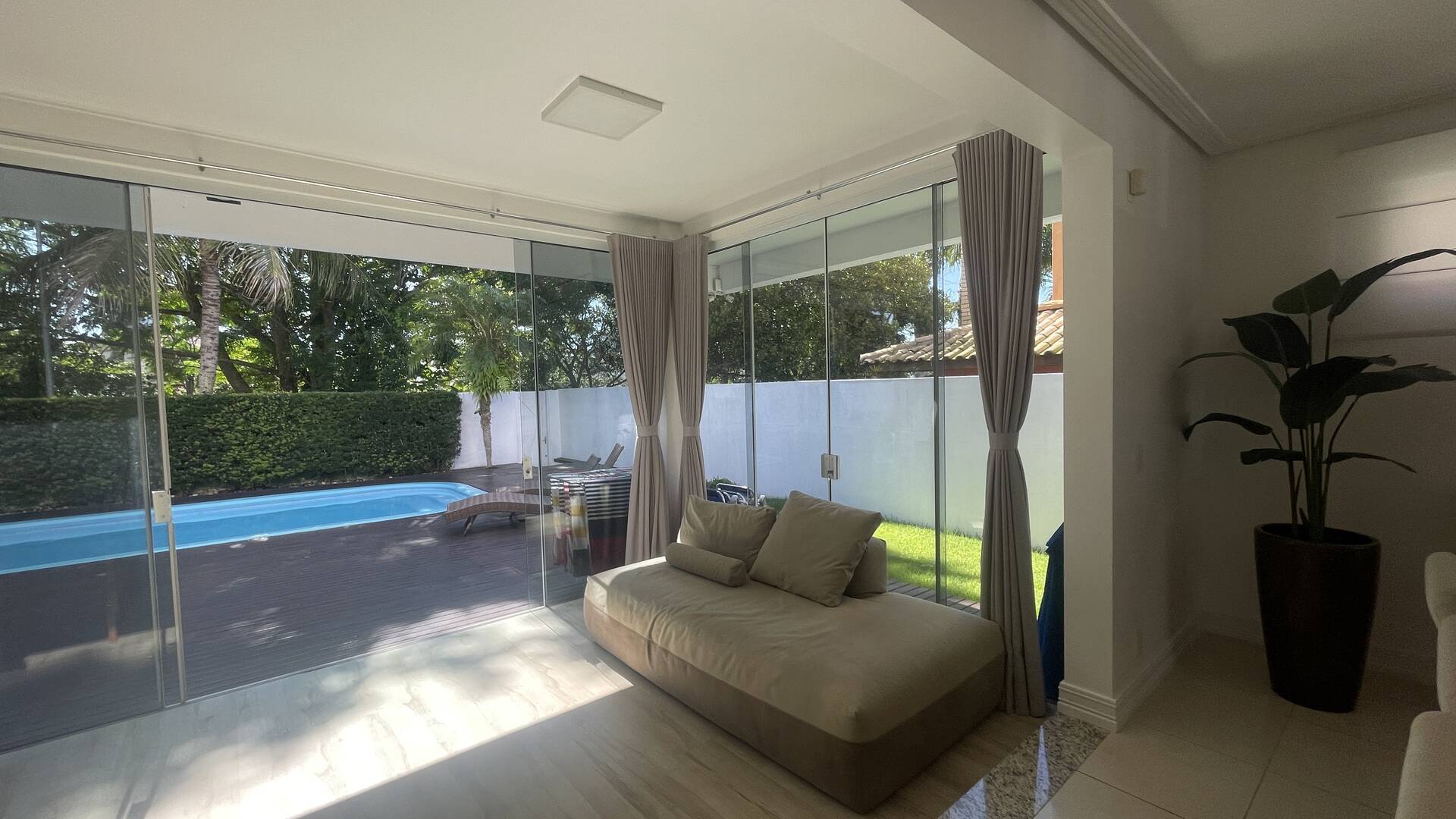 Casa, 4 quartos, 320 m² - Foto 2