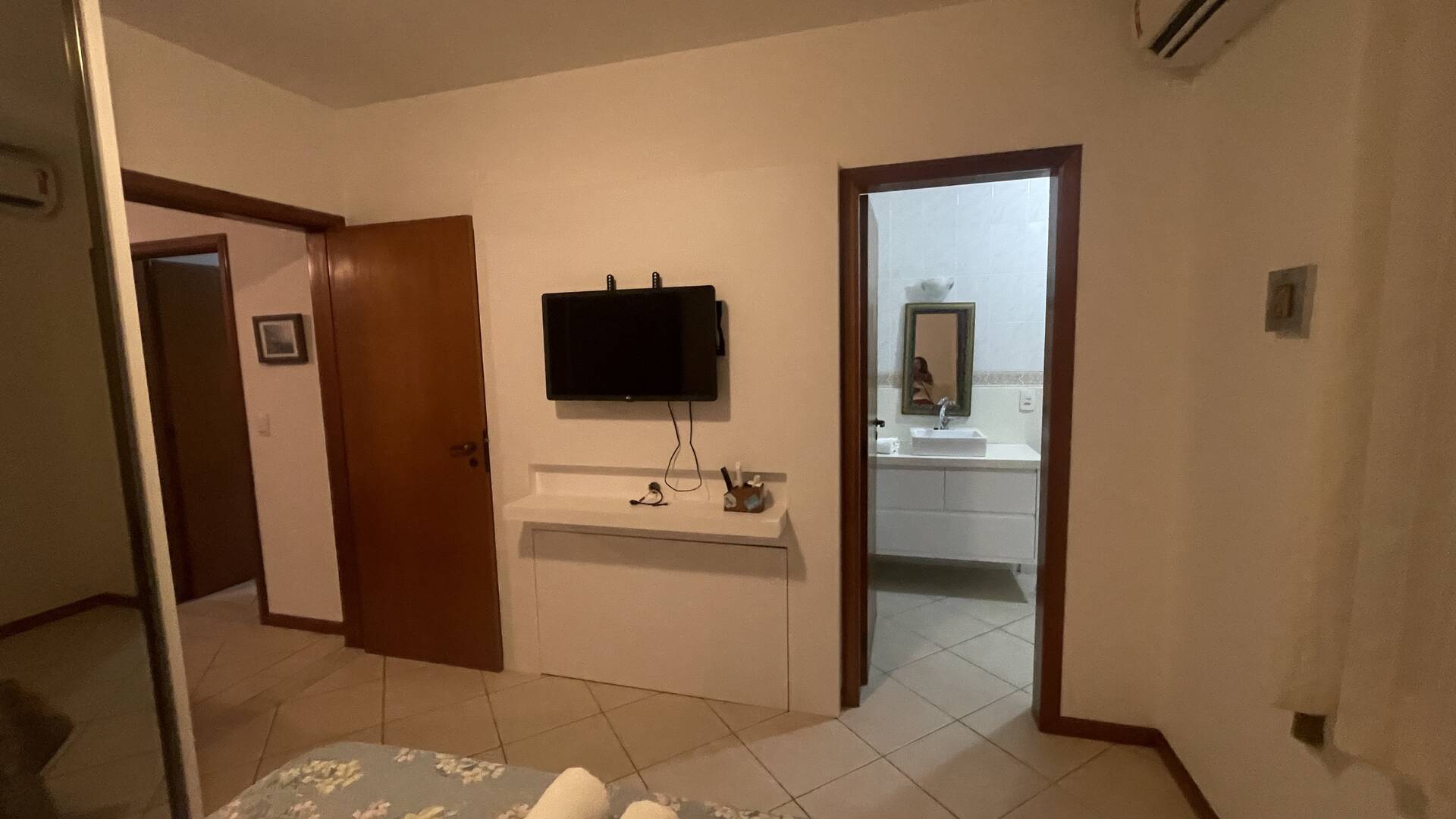 Casa para alugar com 6 quartos, 232m² - Foto 7