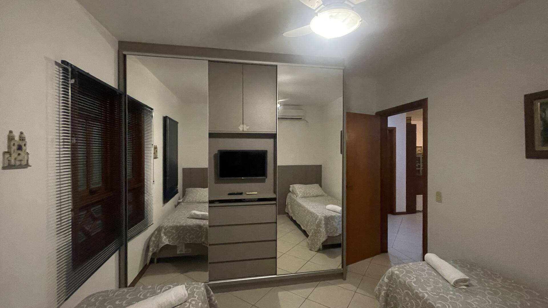 Casa para alugar com 6 quartos, 232m² - Foto 28