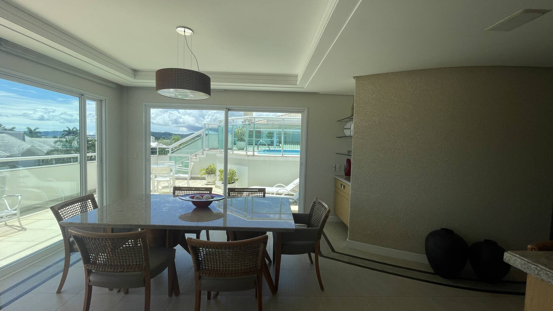 Cobertura para alugar com 3 quartos, 150m² - Foto 2