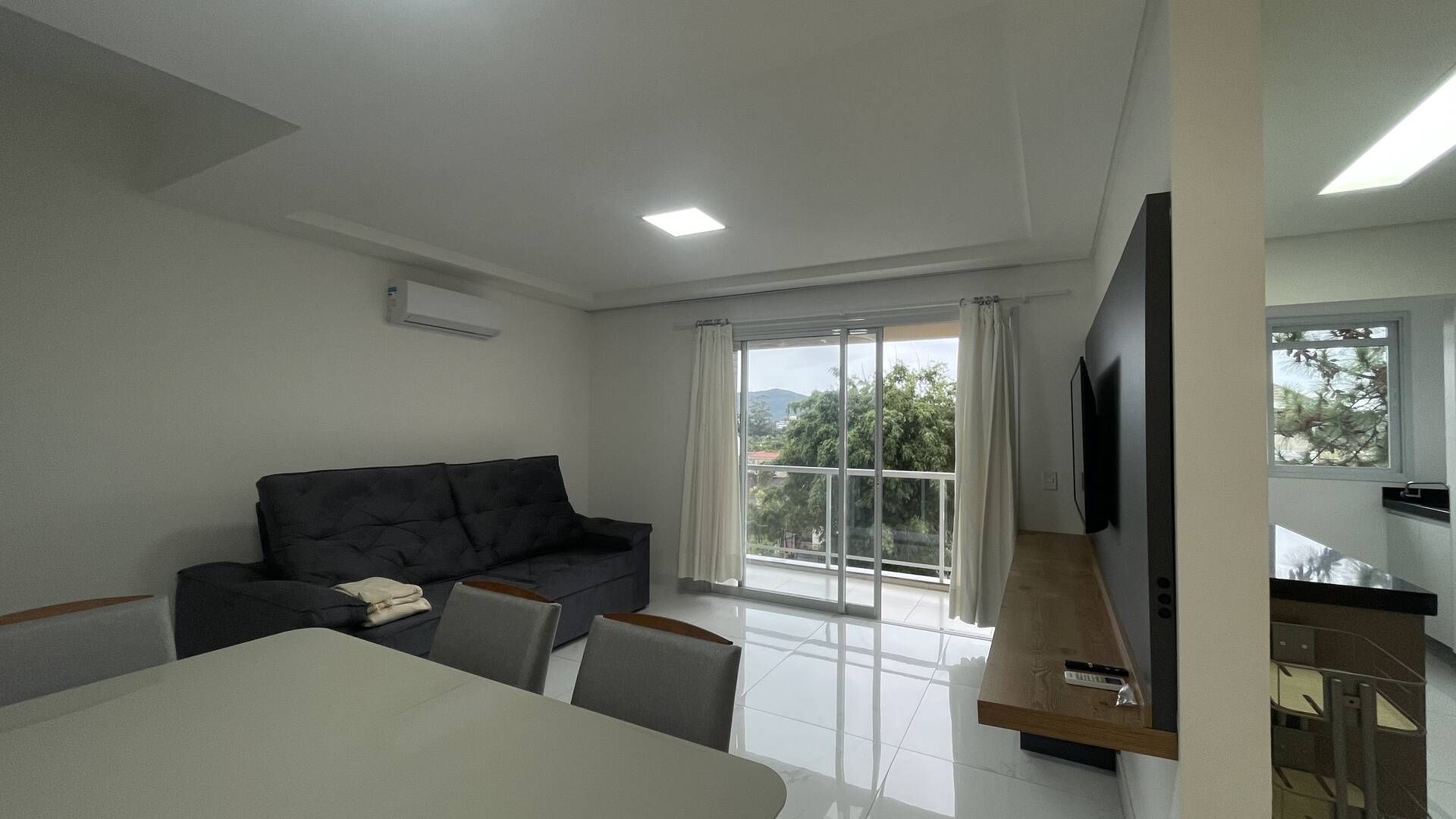 Apartamento para alugar com 3 quartos, 143m² - Foto 3
