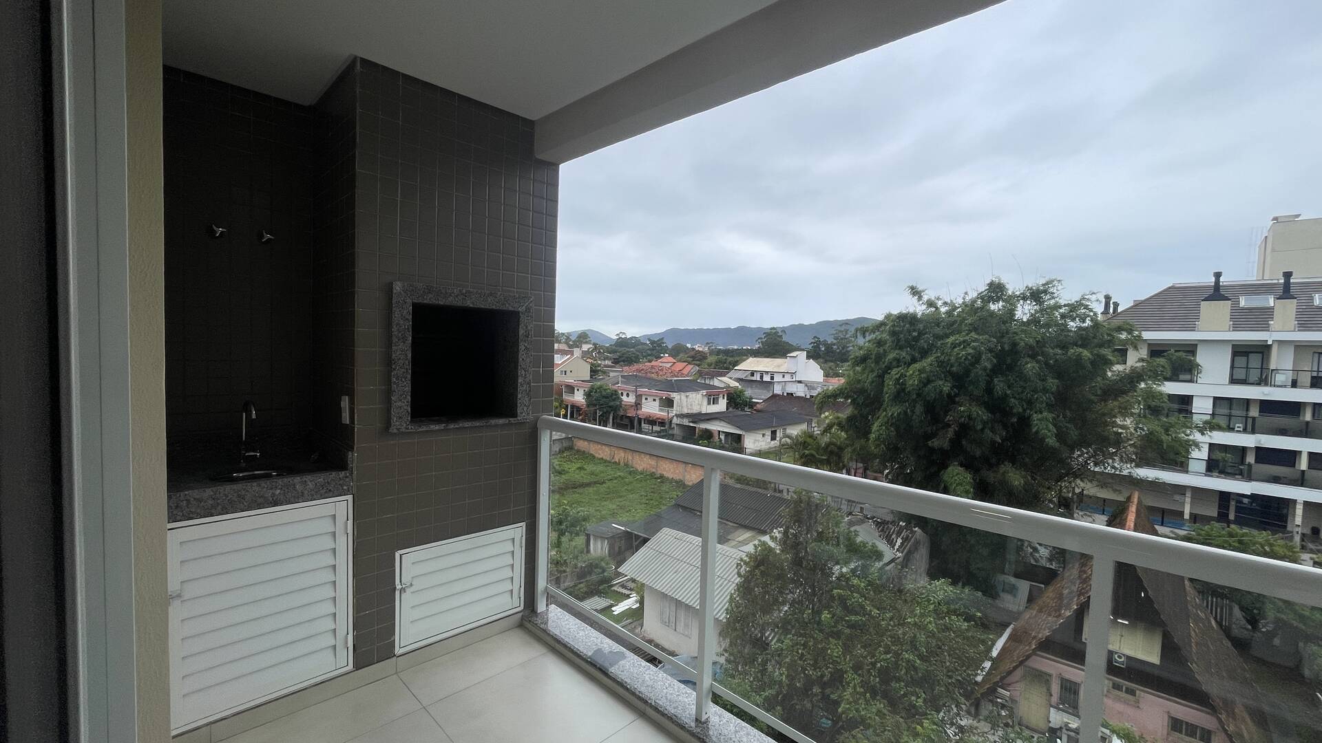 Apartamento para alugar com 3 quartos, 143m² - Foto 4
