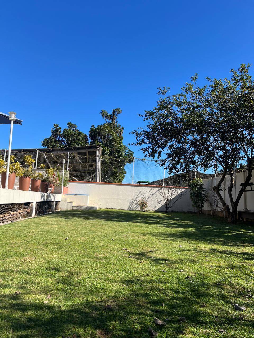 Casa à venda com 4 quartos, 630m² - Foto 2