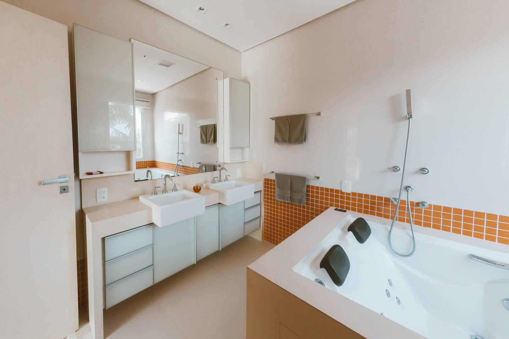 Casa para alugar com 5 quartos, 529m² - Foto 38