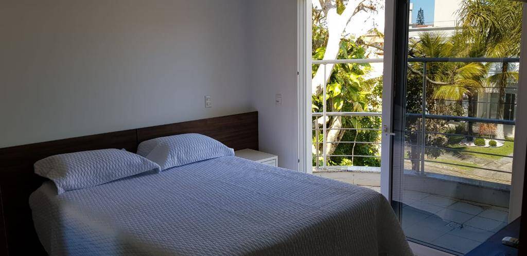 Casa para alugar com 4 quartos, 280m² - Foto 7