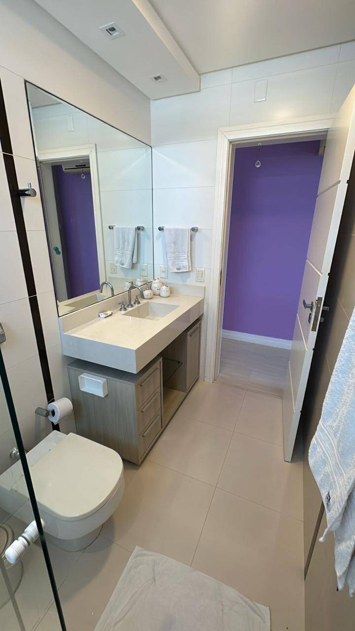 Casa para alugar com 4 quartos, 280m² - Foto 8
