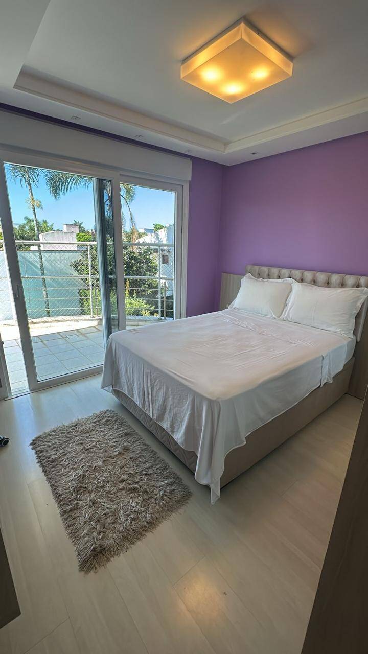 Casa para alugar com 4 quartos, 280m² - Foto 16