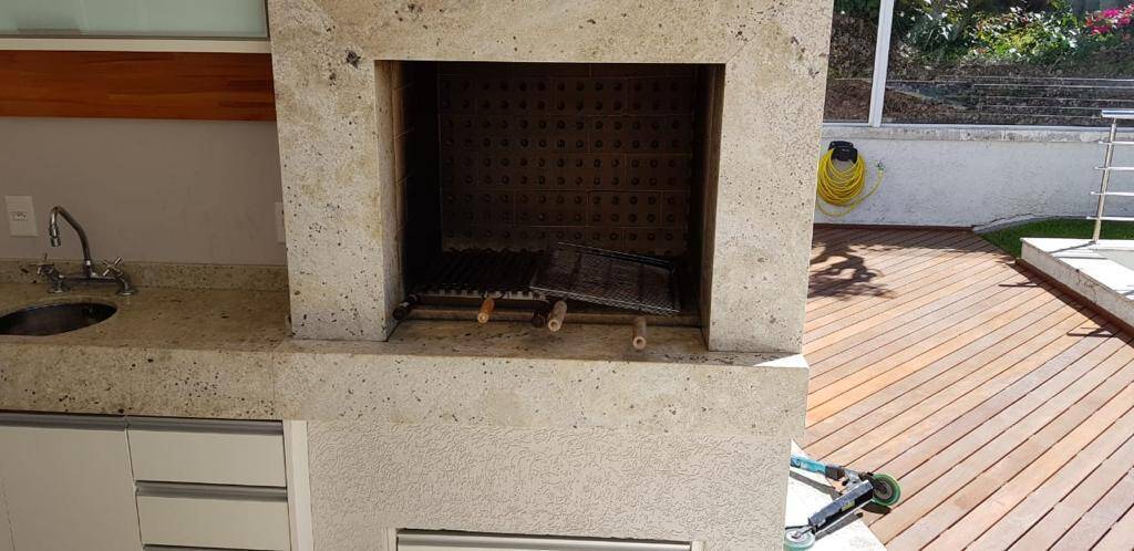 Casa para alugar com 4 quartos, 280m² - Foto 27