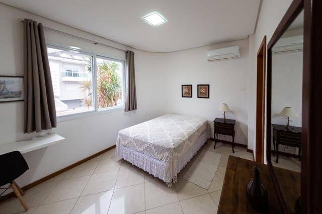 Casa à venda e temporada com 7 quartos, 615m² - Foto 45