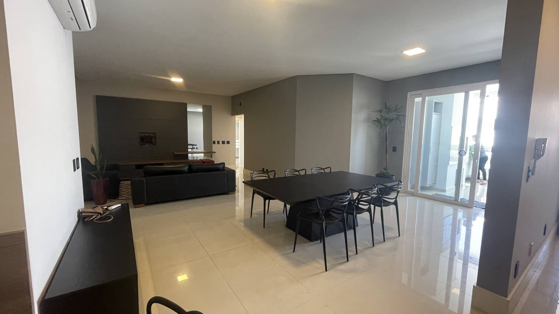 Apartamento para alugar com 3 quartos, 141m² - Foto 10