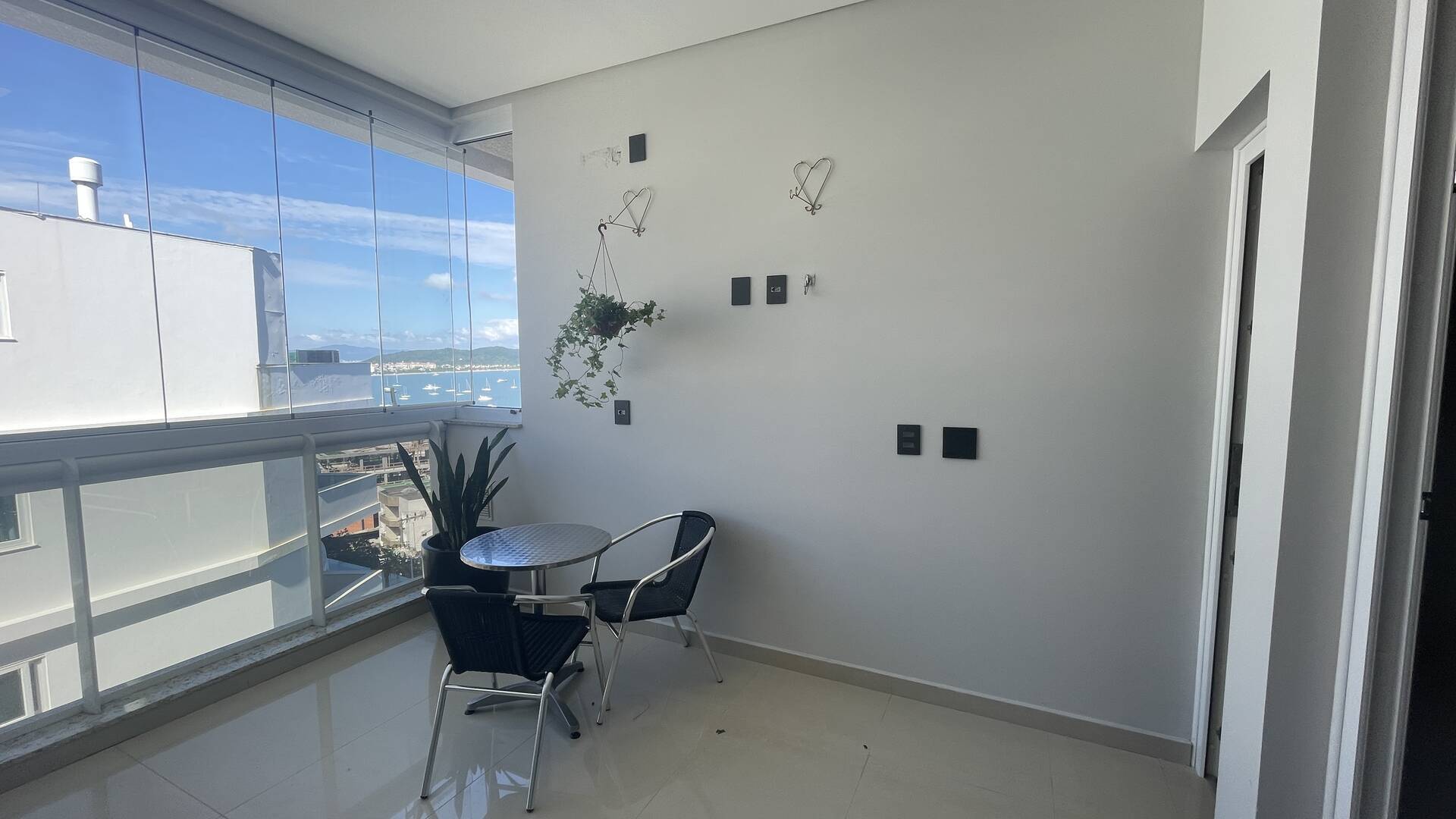 Apartamento para alugar com 3 quartos, 141m² - Foto 13