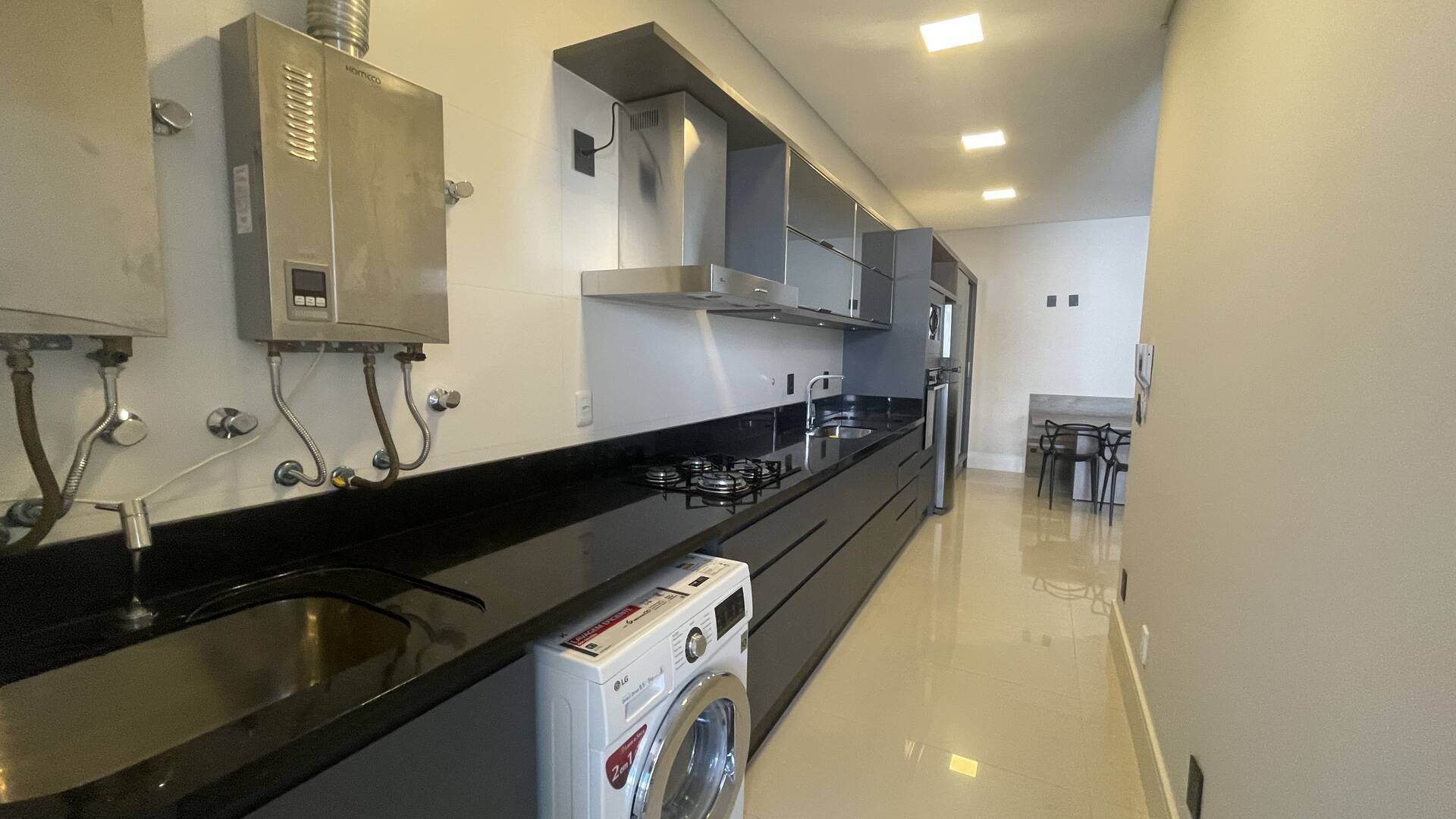 Apartamento para alugar com 3 quartos, 141m² - Foto 14