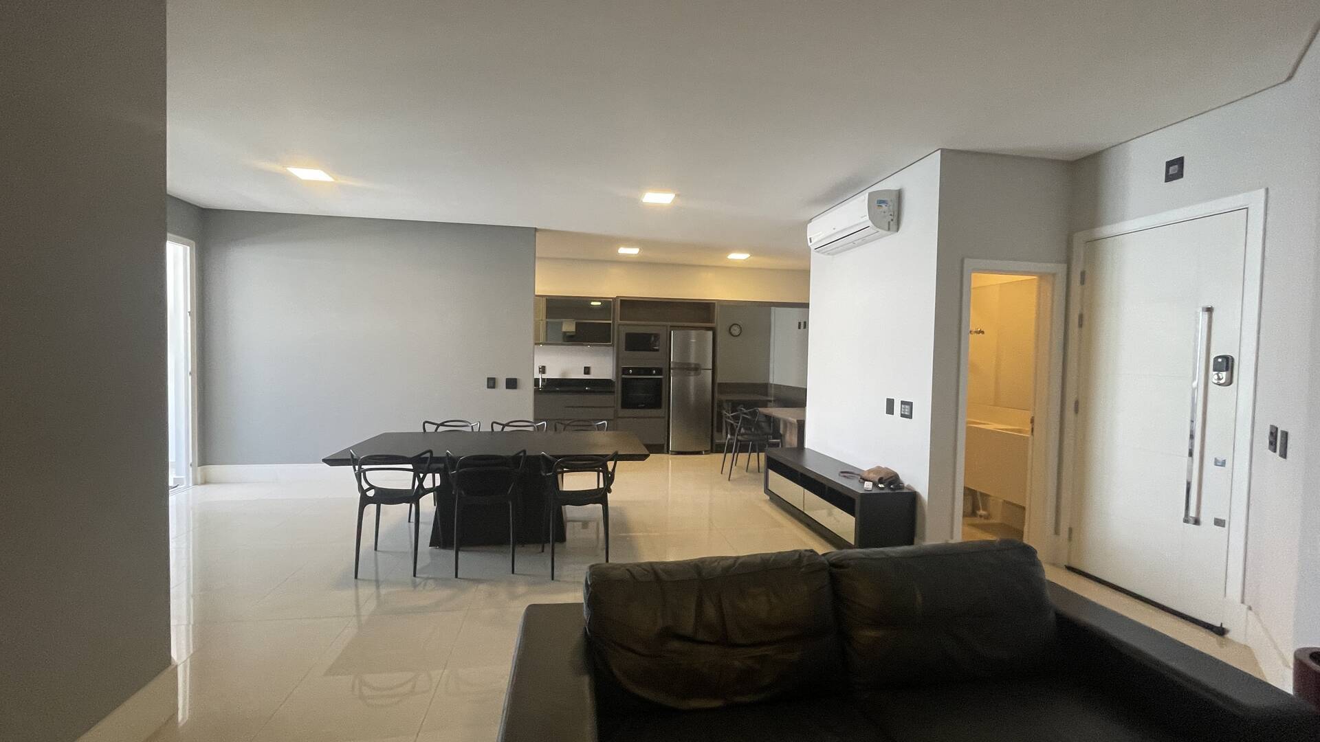 Apartamento para alugar com 3 quartos, 141m² - Foto 15