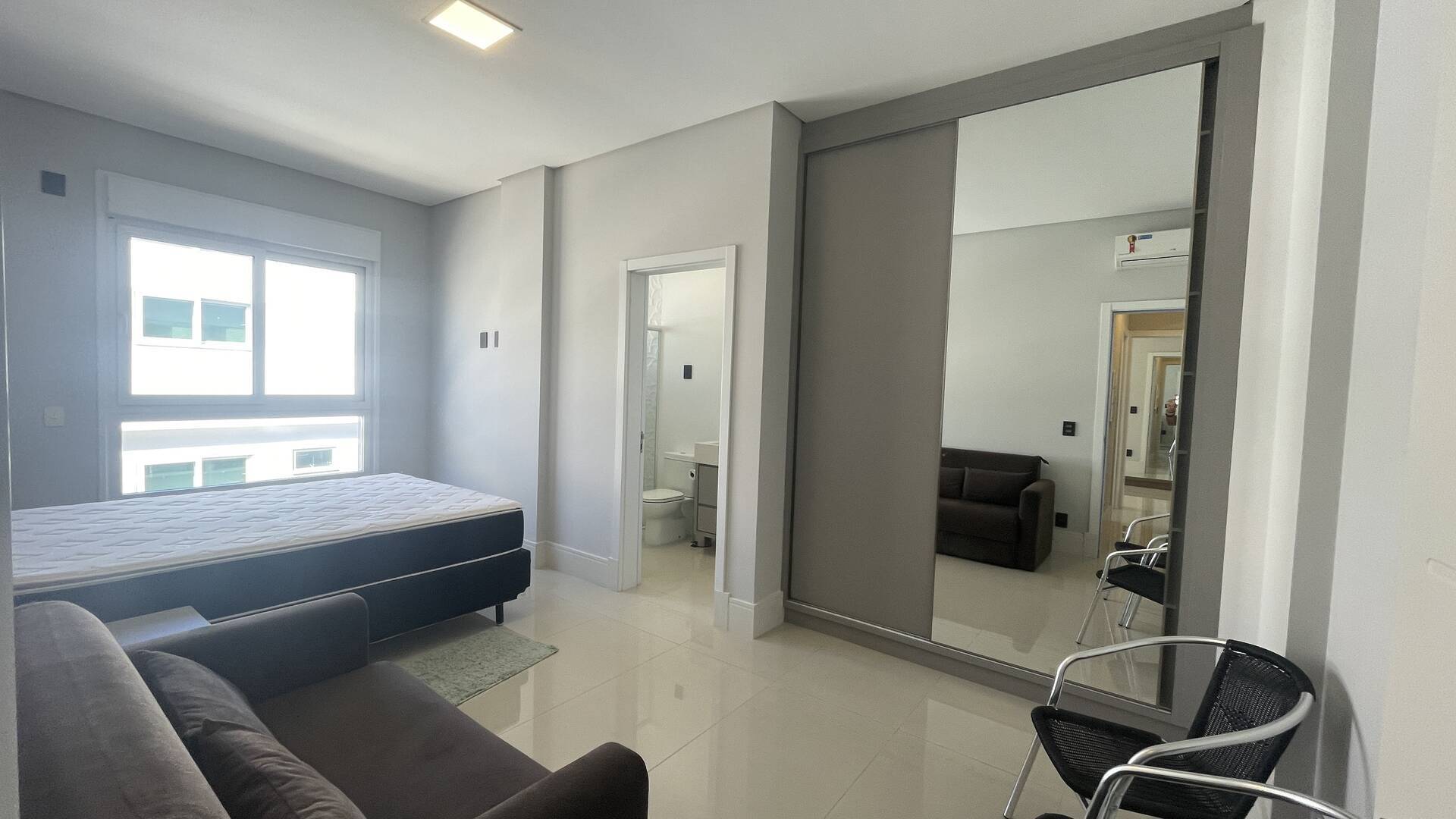 Apartamento para alugar com 3 quartos, 141m² - Foto 16