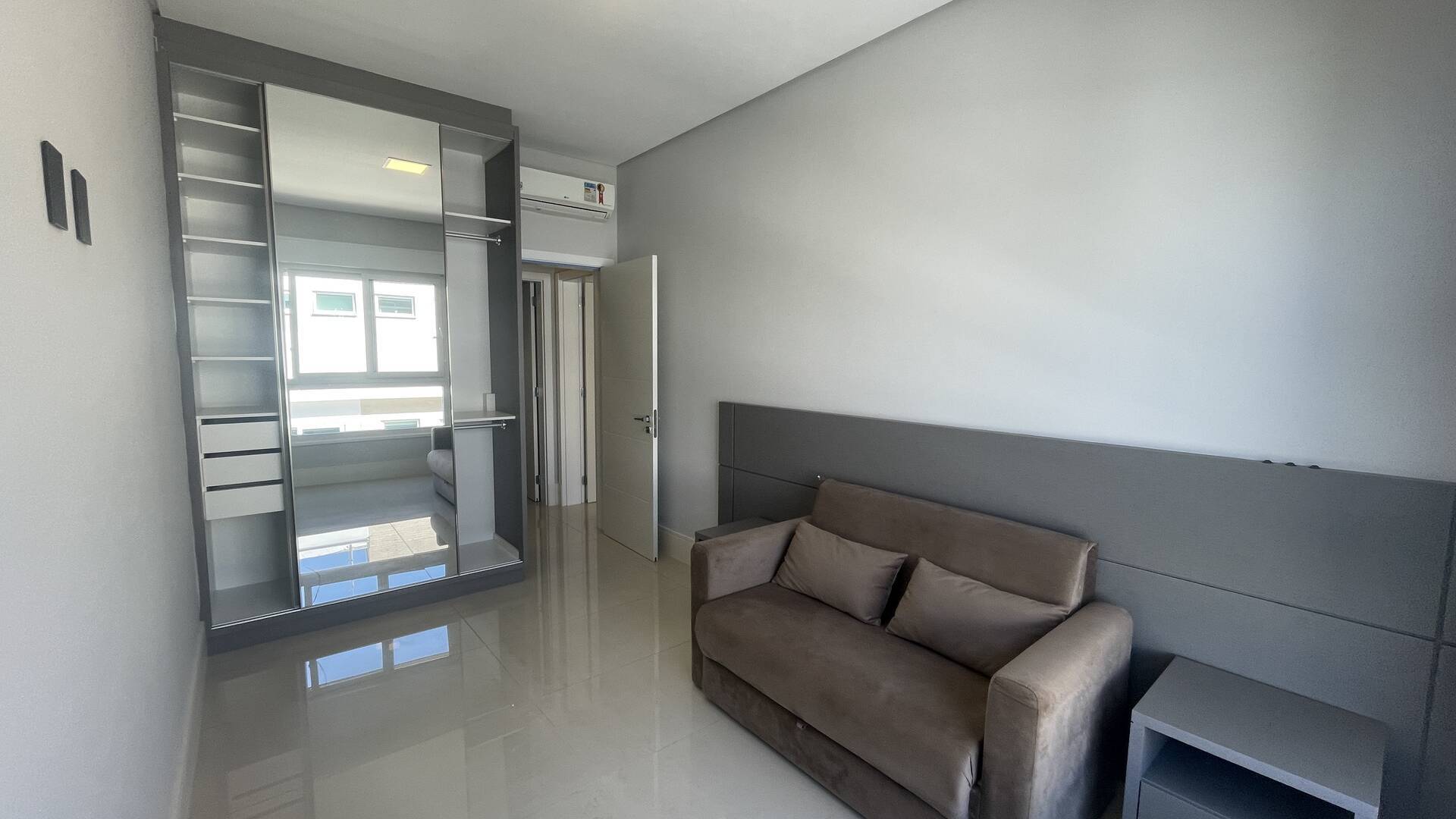 Apartamento para alugar com 3 quartos, 141m² - Foto 25