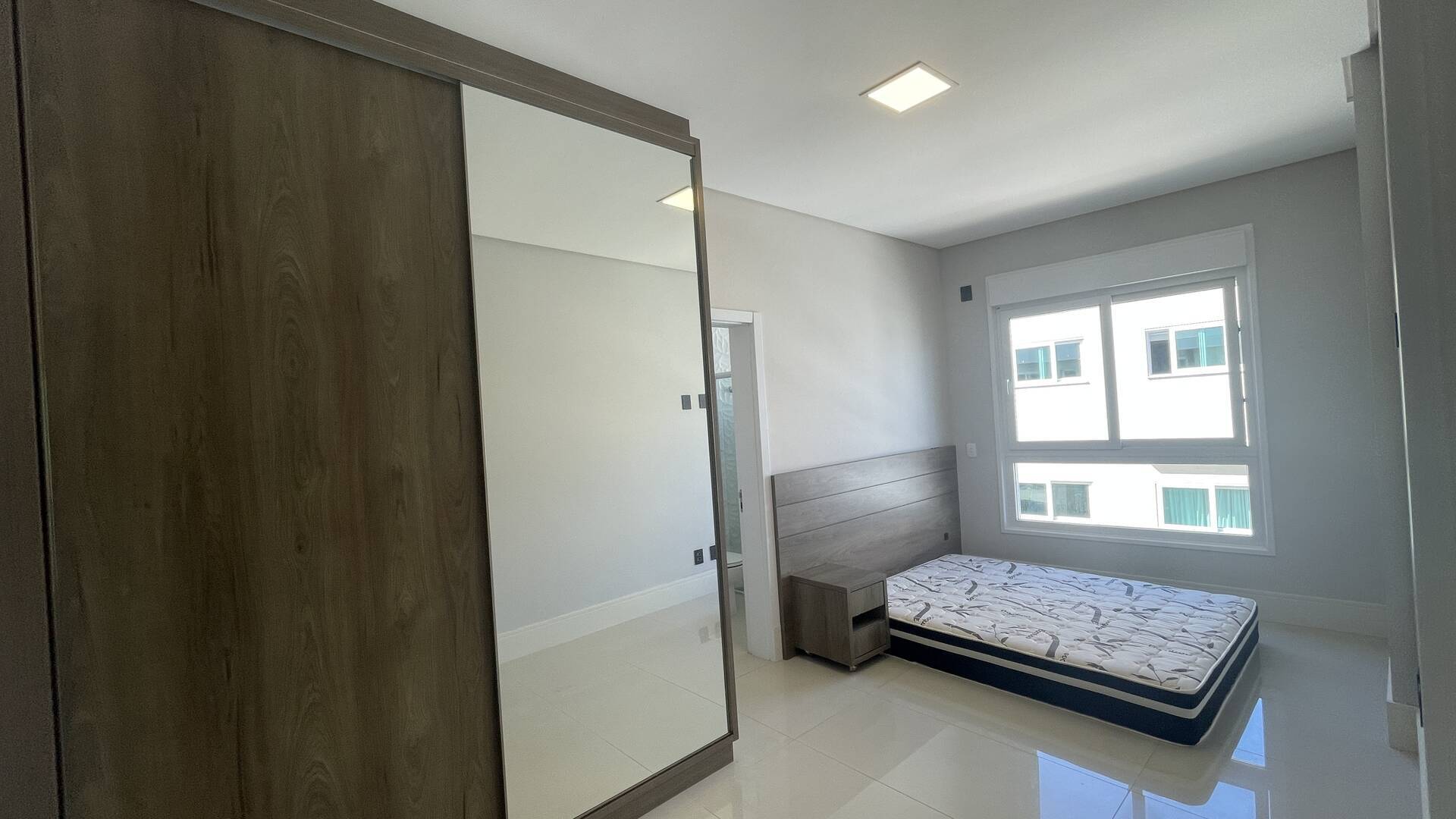 Apartamento para alugar com 3 quartos, 141m² - Foto 29