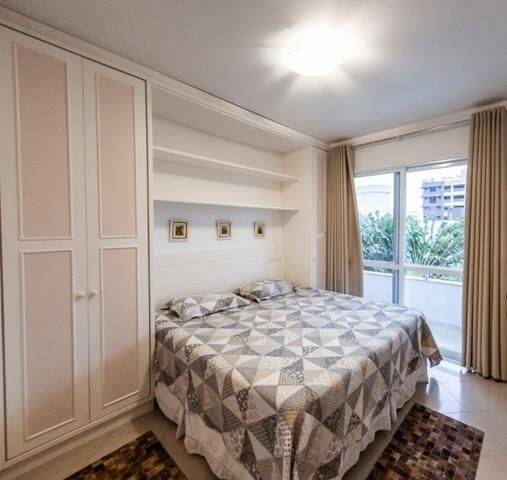 Casa à venda e temporada com 7 quartos, 615m² - Foto 11