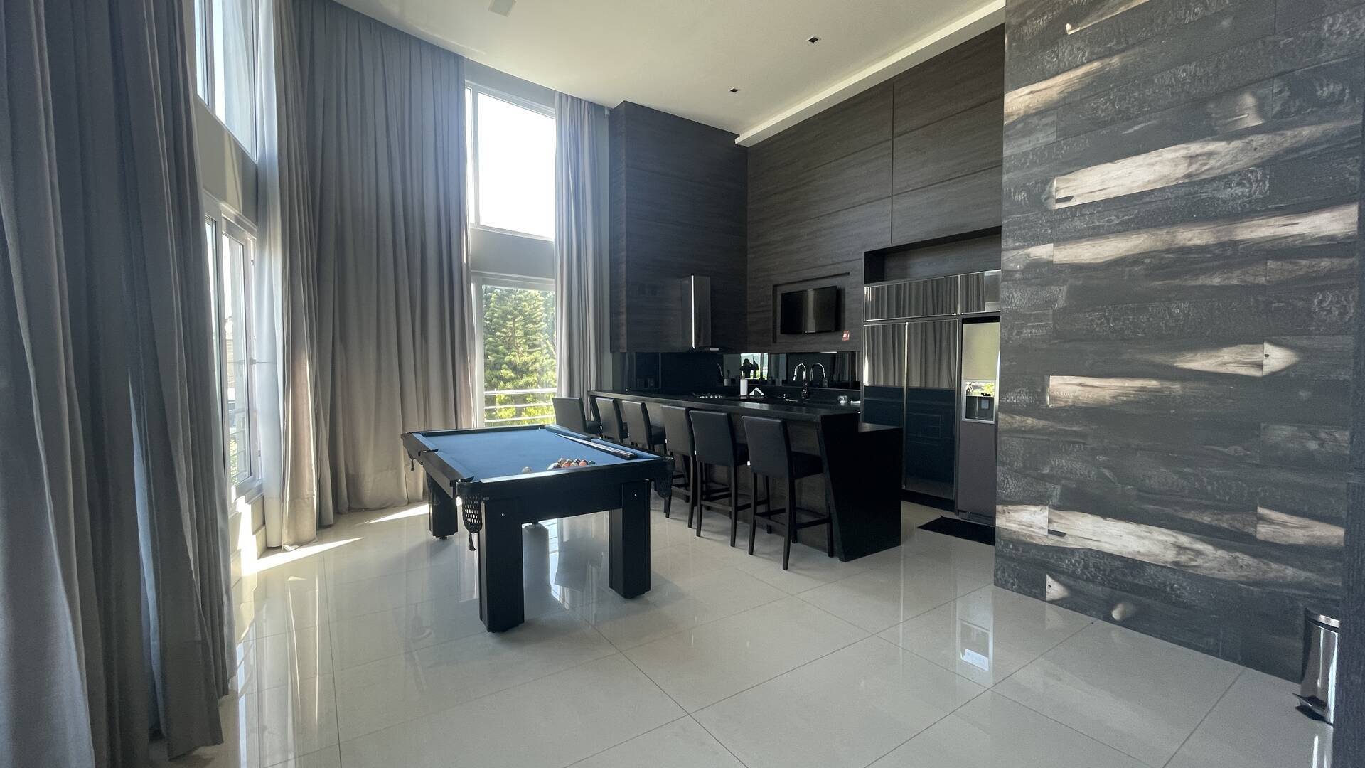Apartamento para alugar com 3 quartos, 141m² - Foto 35