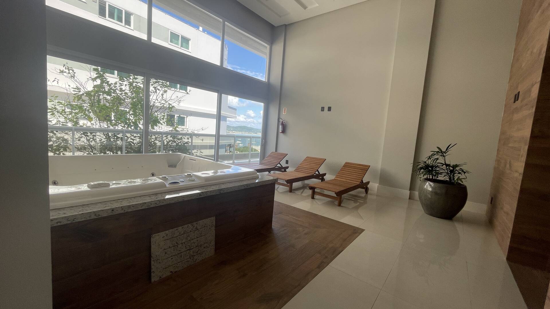 Apartamento para alugar com 3 quartos, 141m² - Foto 49