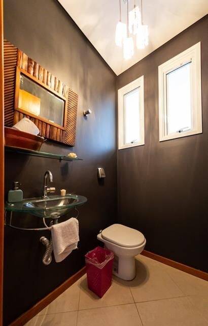 Casa à venda e temporada com 7 quartos, 615m² - Foto 2