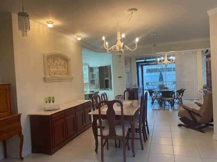 Casa para alugar com 4 quartos, 258m² - Foto 47