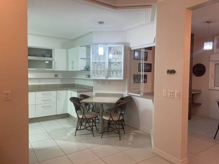 Casa para alugar com 4 quartos, 258m² - Foto 39