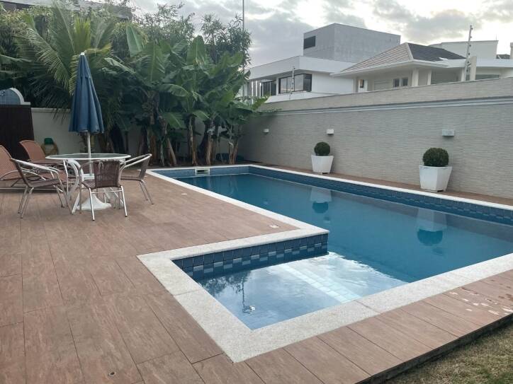 Casa para alugar com 4 quartos, 258m² - Foto 56