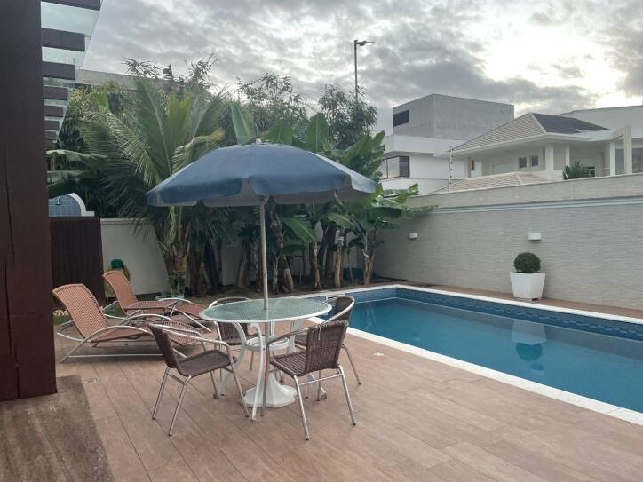 Casa para alugar com 4 quartos, 258m² - Foto 14