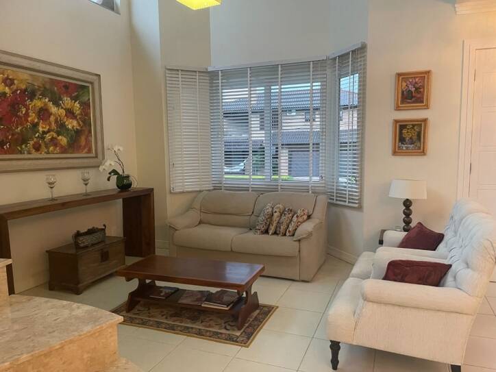Casa para alugar com 4 quartos, 258m² - Foto 12