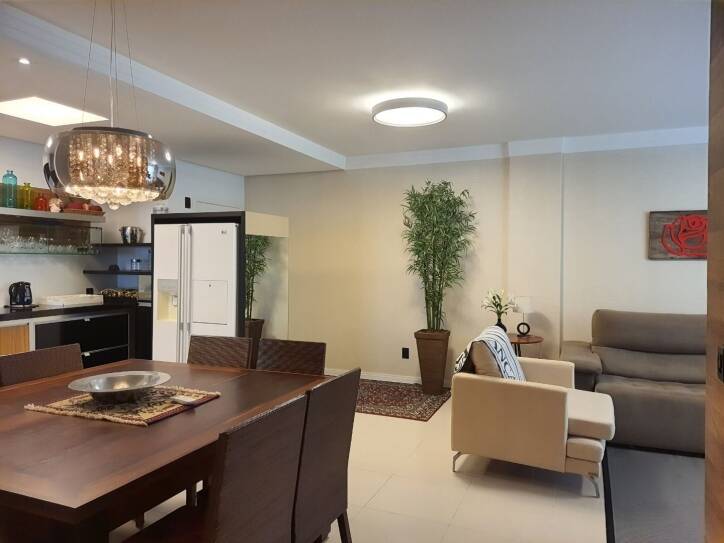 Apartamento à venda com 3 quartos, 127m² - Foto 8