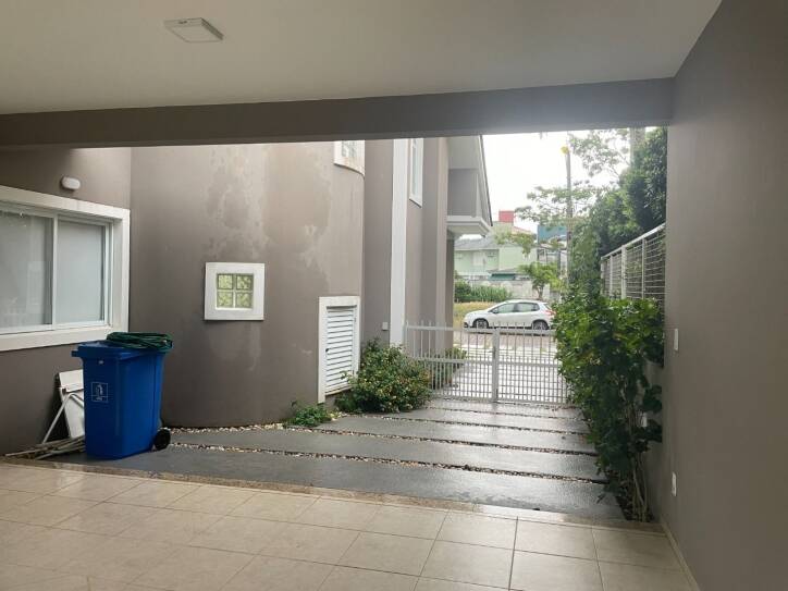 Casa à venda com 5 quartos, 373m² - Foto 4