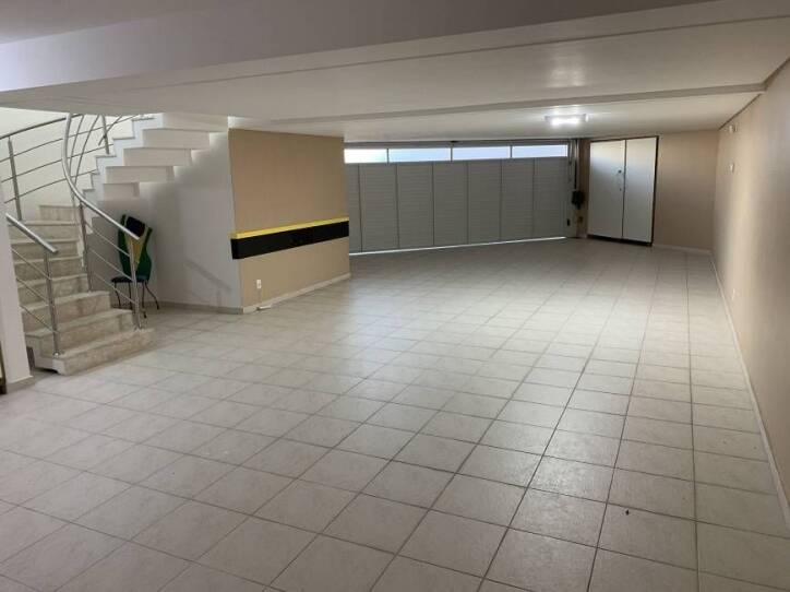 Casa à venda e aluguel com 5 quartos, 432m² - Foto 25