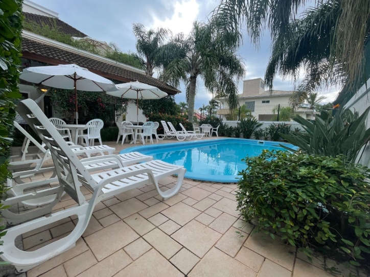 Casa, 6 quartos, 320 m² - Foto 2