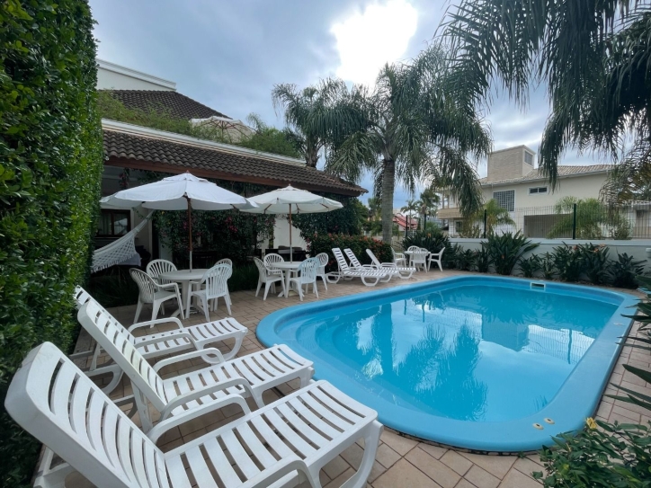 Casa, 6 quartos, 320 m² - Foto 4