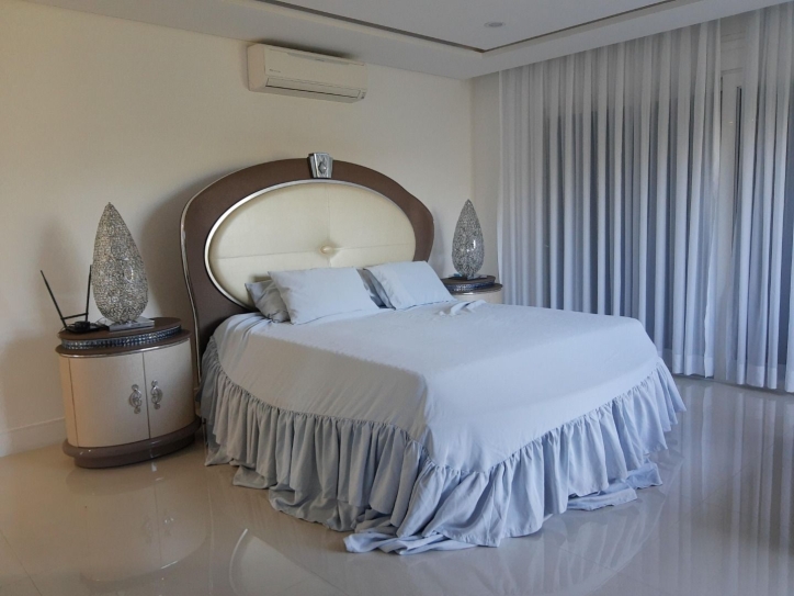 Casa à venda com 4 quartos, 800m² - Foto 18