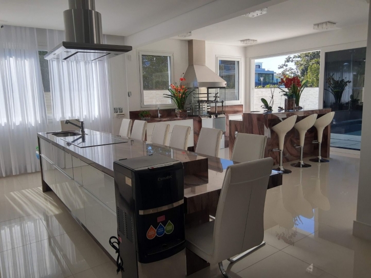 Casa à venda com 4 quartos, 800m² - Foto 29