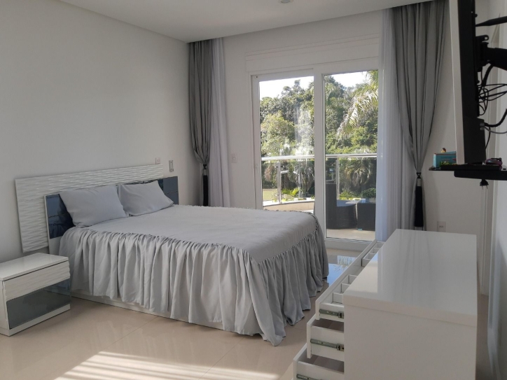 Casa à venda com 4 quartos, 800m² - Foto 58