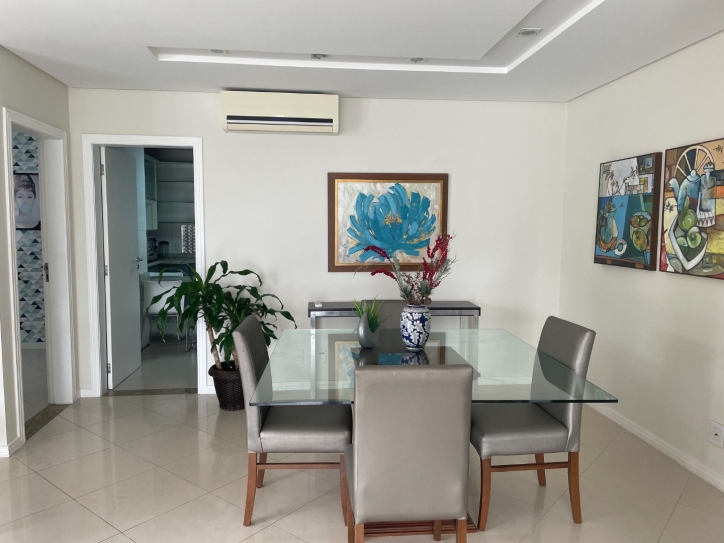 Cobertura à venda com 4 quartos, 250m² - Foto 6