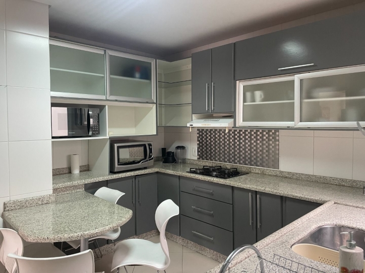 Cobertura à venda com 4 quartos, 250m² - Foto 10